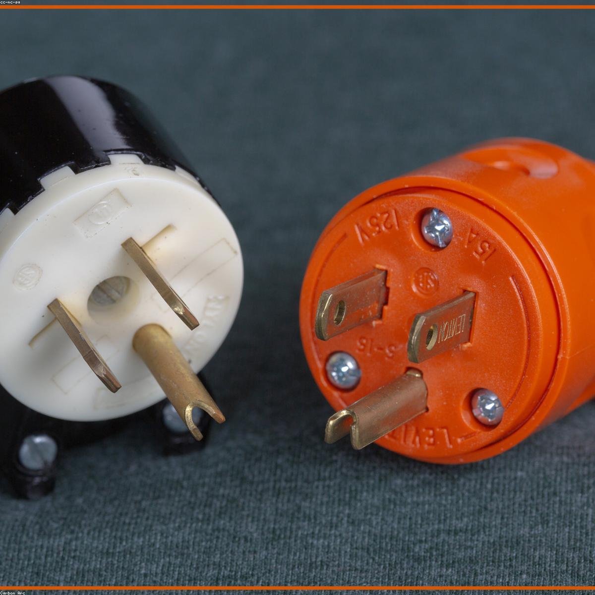 Warm Porcelain Waffle Bath Mat — Stone